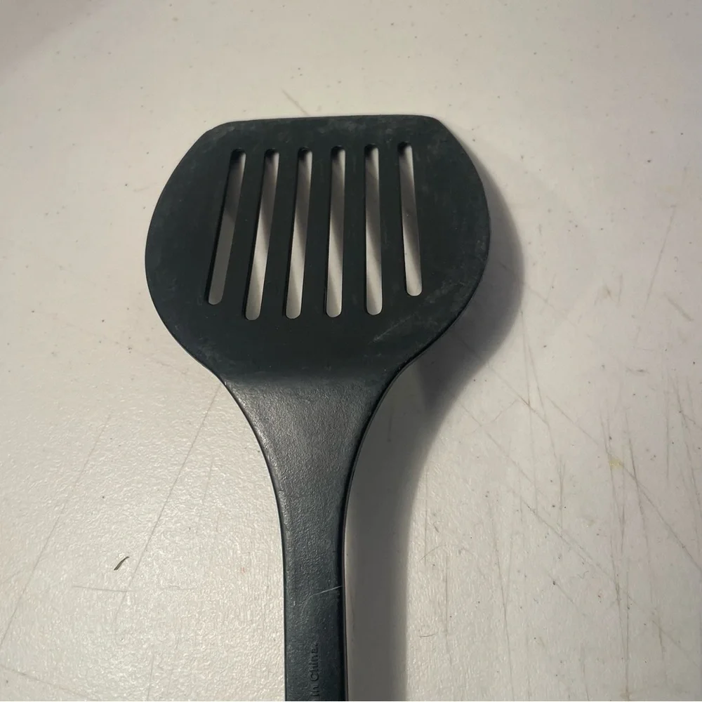 Calphalon nylon Black Slotted Turner slotted Spatula 13 1/2” 99GW